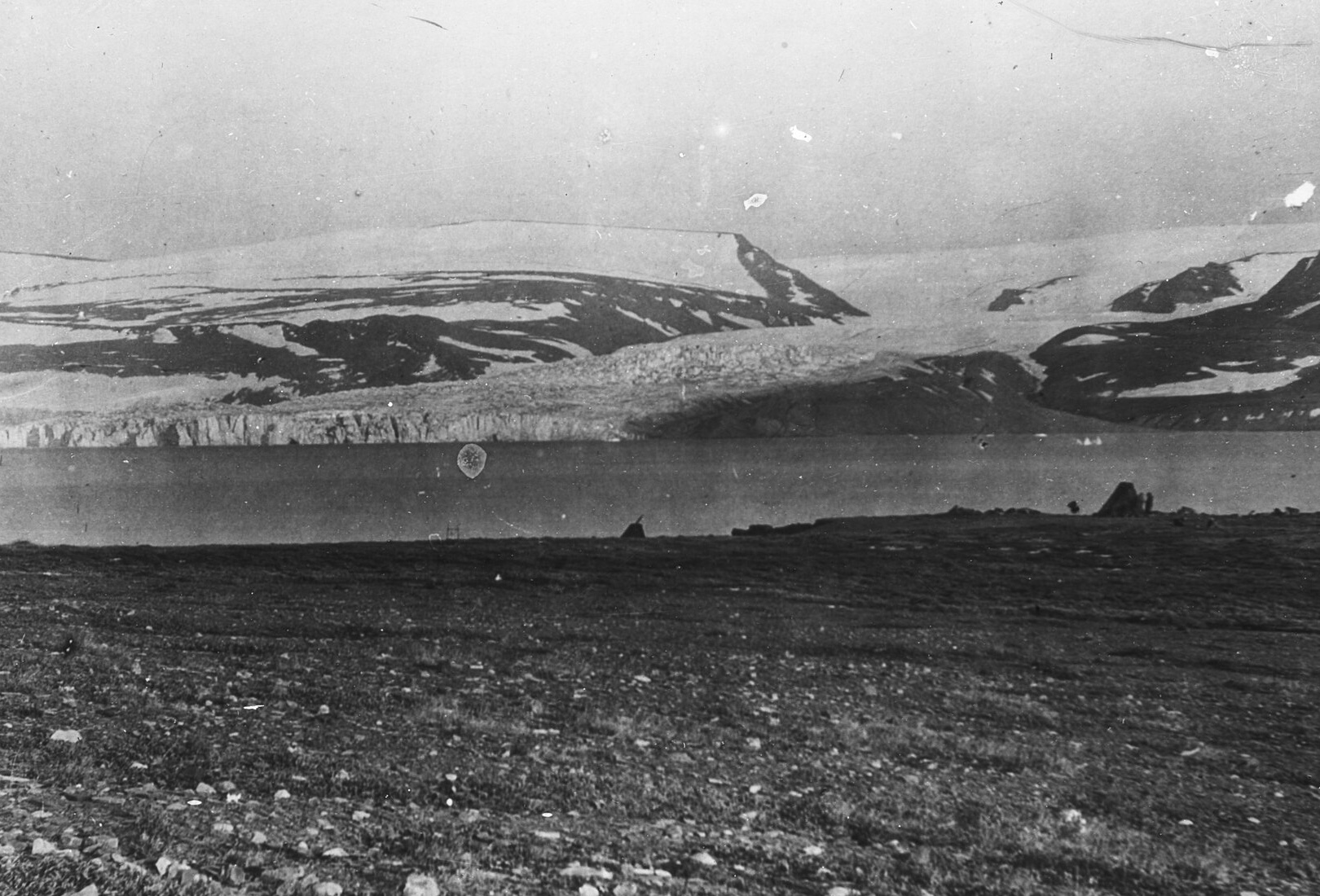 Tyndall Glacier meeting the sea, a lantern slide from 1899